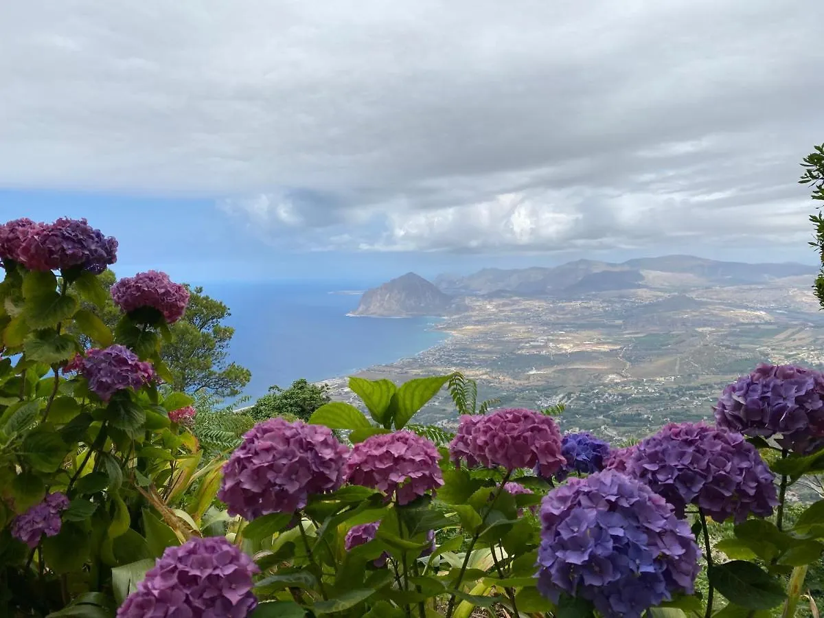 Hotel Villa San Giovanni Erice 2*,  Włochy